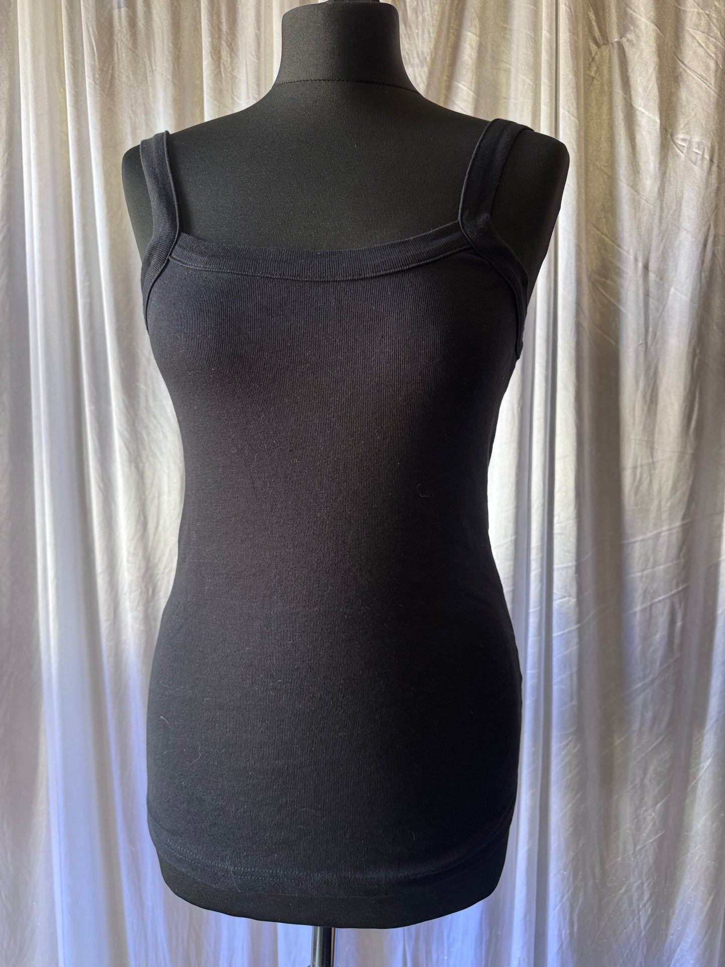 Evie Black Ribbed Vest Top – Size 12