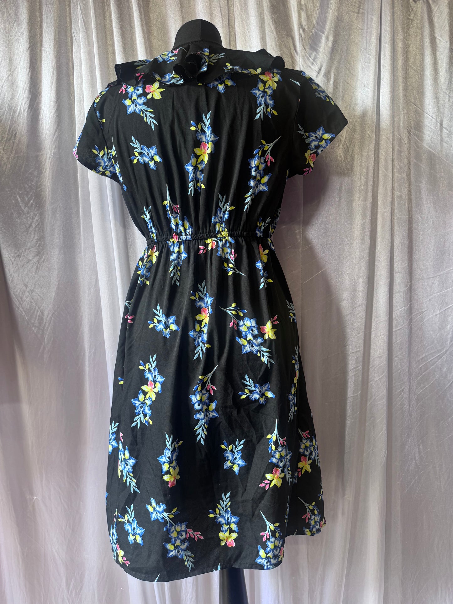 New Look Maternity Black Floral Ruffle Dress – Size 10
