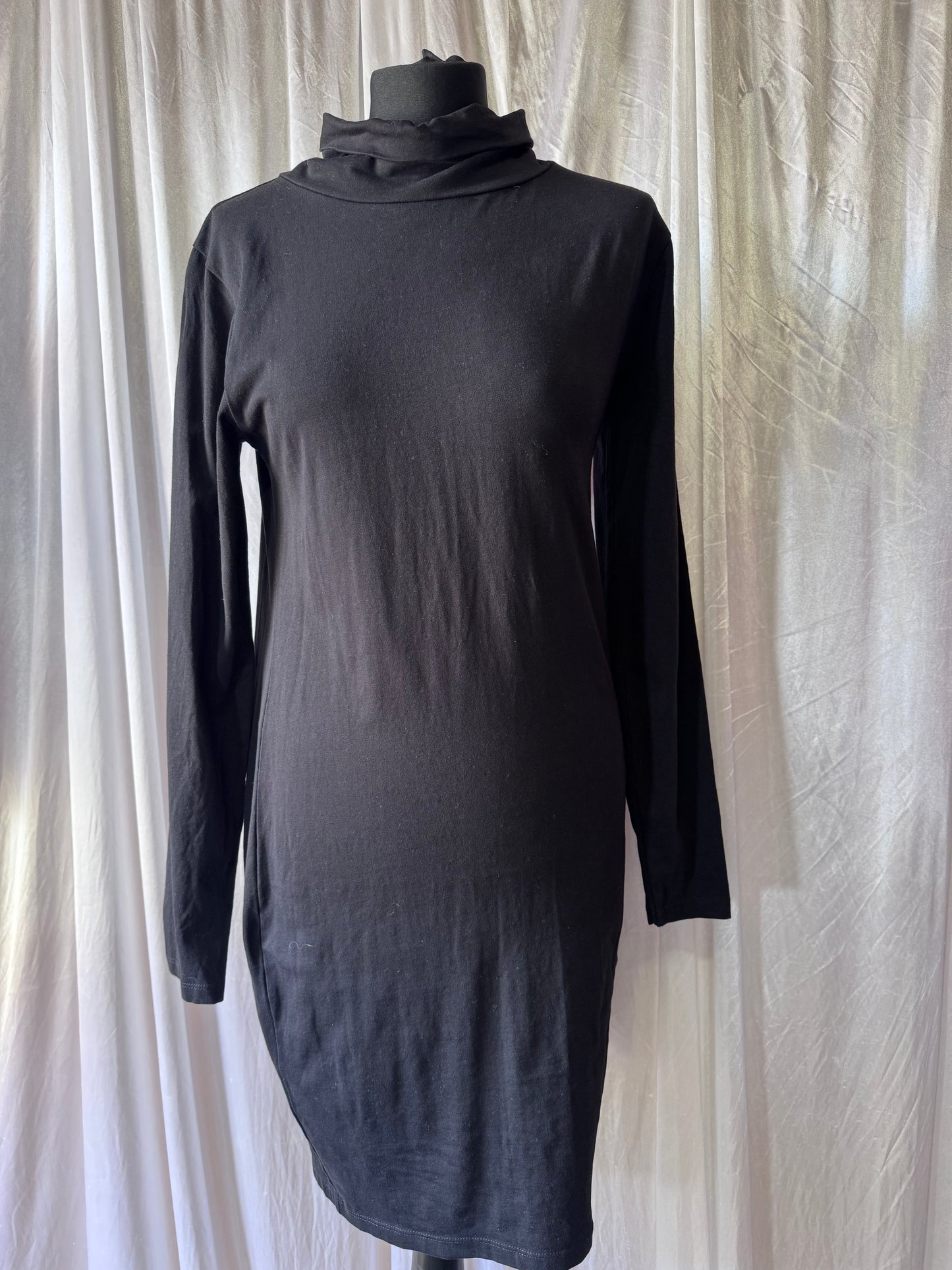 Boohoo Black Roll Neck Long Sleeve Dress – Size 16