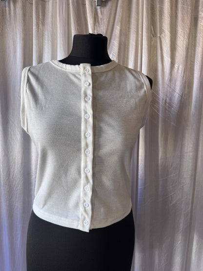 White Ribbed Button Front Top – Size Large